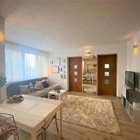 Vicky - New Apartment Centrum Srodmiescie Варшава Екстериор снимка