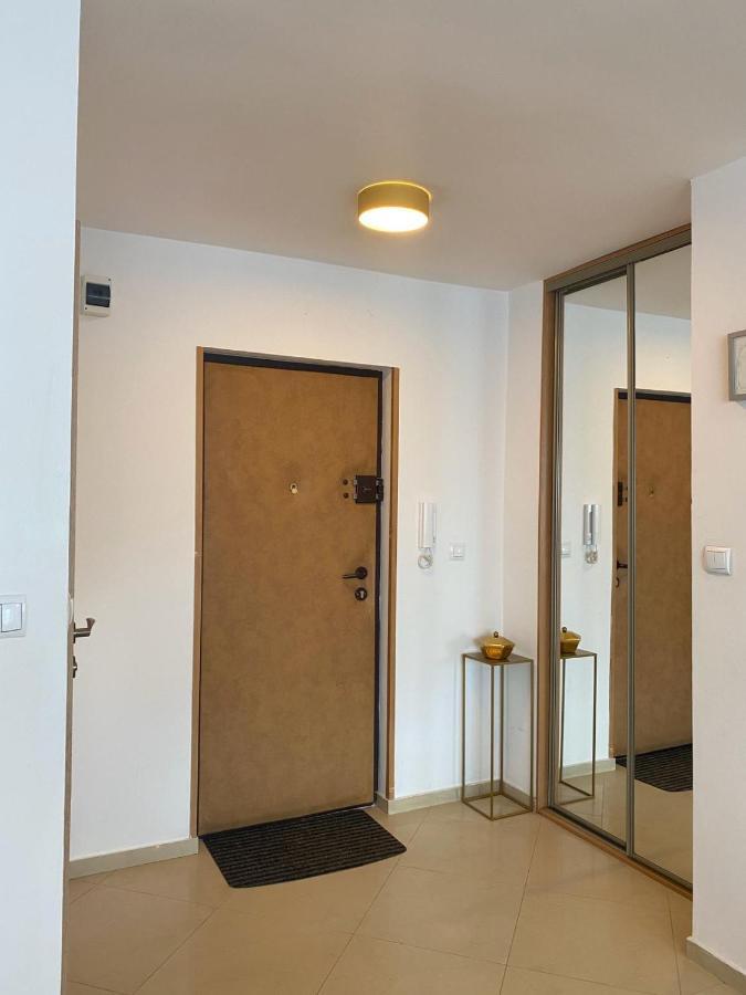 Vicky - New Apartment Centrum Srodmiescie Варшава Екстериор снимка