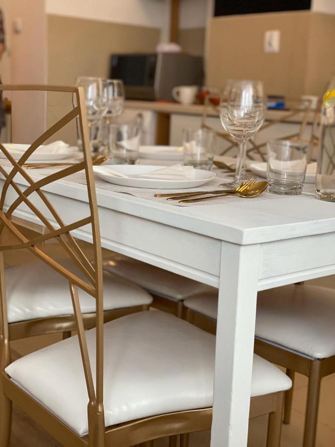 Vicky - New Apartment Centrum Srodmiescie Варшава Екстериор снимка