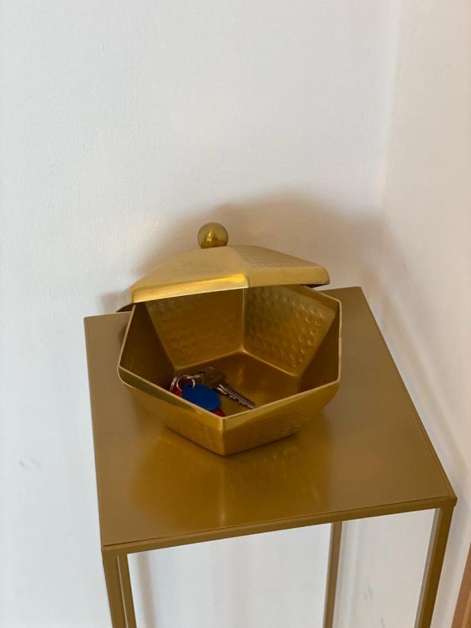 Vicky - New Apartment Centrum Srodmiescie Варшава Екстериор снимка